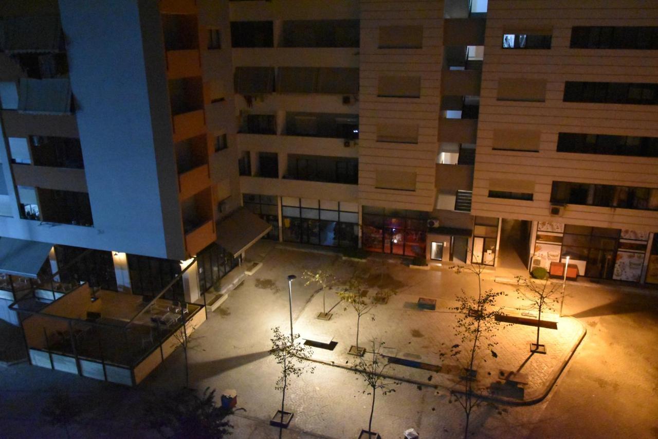 Park Hotel Tirana Yzberish Exterior photo