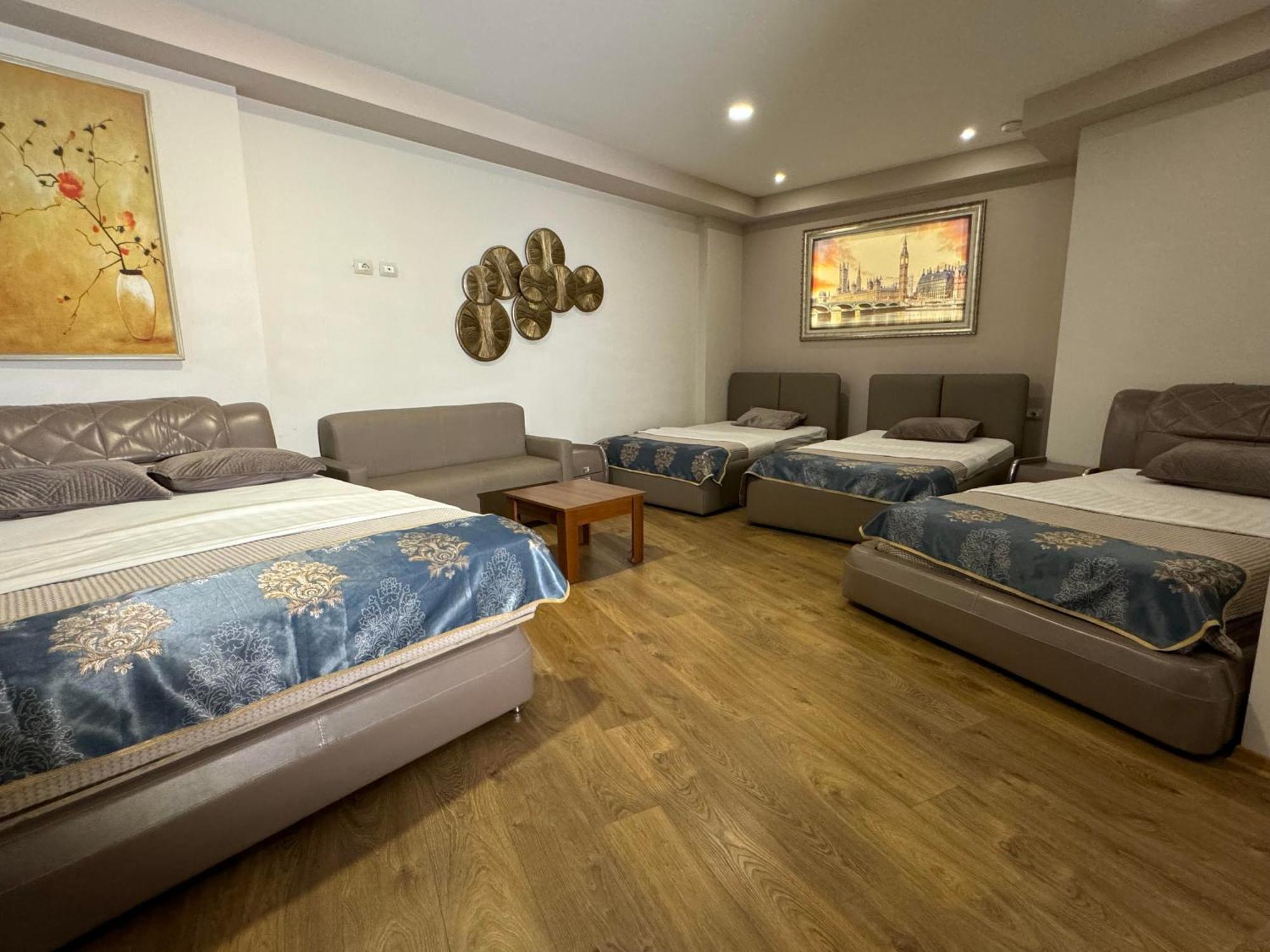 Park Hotel Tirana Yzberish Exterior photo