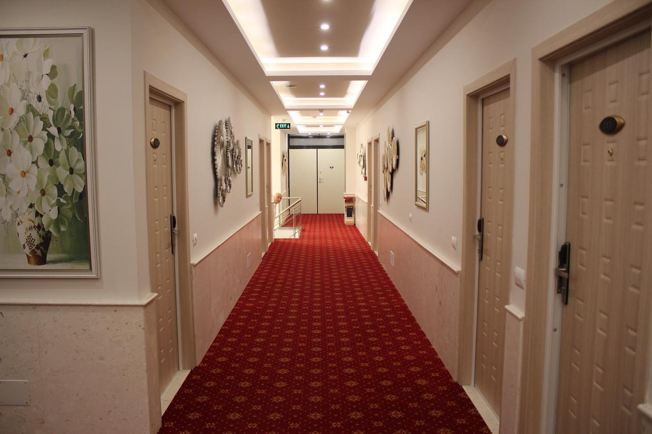 Park Hotel Tirana Yzberish Exterior photo